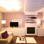 Интерьер лиловой гостиной-спальни. Фото