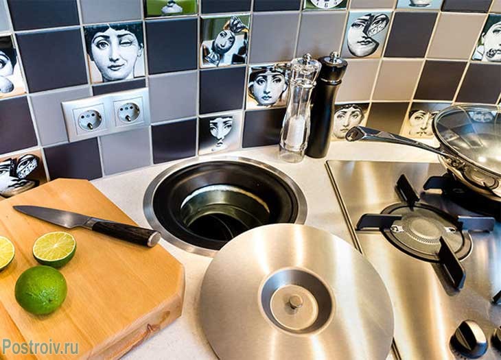 Мусорное ведро, встроенное в столешницу