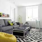 Интерьер гостиной для активного молодого человека, типовая планировка - Фото