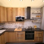 Угловая кухня универсальный вариант. Зонирование рабочей зоны - Фото