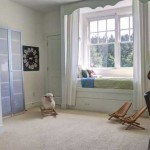 Дизайн светлых штор для детской девичьей комнаты