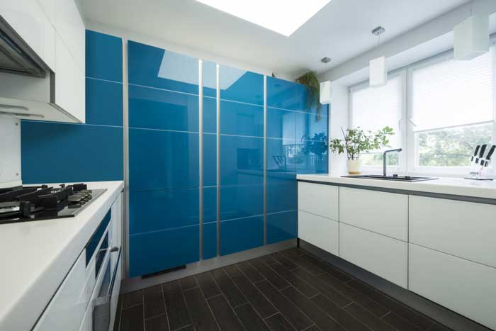 Перегородка на кухне из стекла Перегородка на кухне из стекла