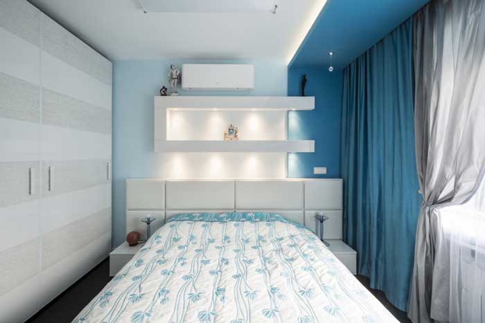 Оформление стен в спальне двухкомнатной квартиры Оформление стен в спальне двухкомнатной квартиры