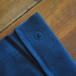 Отмечаем места для люверсов