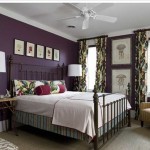 Фиолетовый цвет в интерьере спальни. Фото
