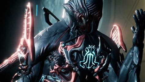 Применение керамического кинжала в игре Warframe