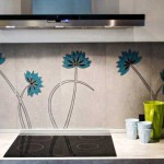 Кухонный фартук с рисунком цветов