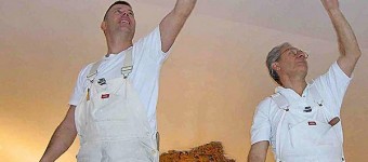 Как смыть побелку с потолка. Разбираемся в данном вопросе.