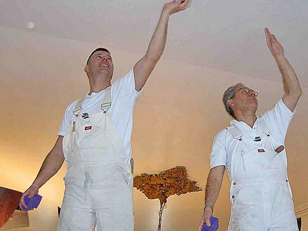 Как смыть побелку с потолка. Разбираемся в данном вопросе. Как смыть побелку с потолка. Разбираемся в данном вопросе.