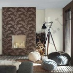 Комбинирование коричневых обоев с белыми в зале. Фото