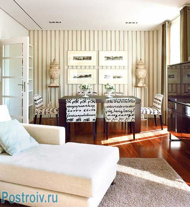 Маленькая обеденная зона в зале. Как расставить мебель 