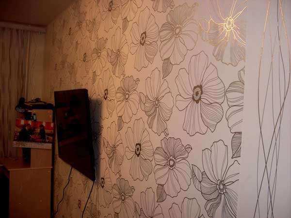 Комбинированные обои в зале Комбинированные обои в зале