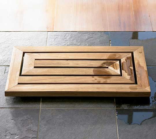 Маленький деревянный коврик