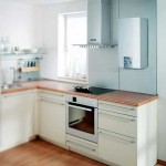 Светлая маленькая кухня в хрущевке с газовой колонкой дизайн интерьера