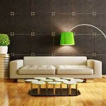 Черты минимализма. Пакет на полу и минимум предметов в интерьере