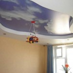 Дизайн детской с натяжным потолком облака
