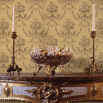 Классические обои в коридор