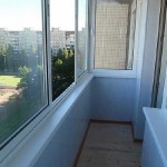 Балкон пластиковыми панелями. Фото