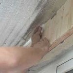 Обшивка лоджии вагонкой над окном