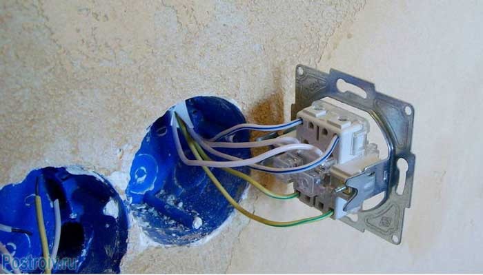 Подключение проходного выключателя двухклавишного и трехклавишного - Фото Подключение проходного выключателя двухклавишного и трехклавишного - Фото