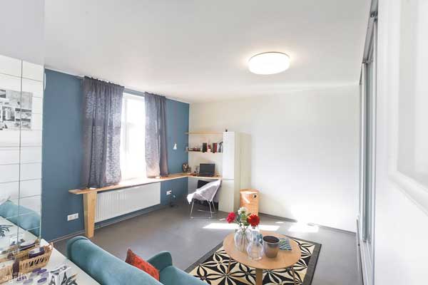 Письменный стол подоконник в комнате. Идея оформления Письменный стол подоконник в комнате. Идея оформления