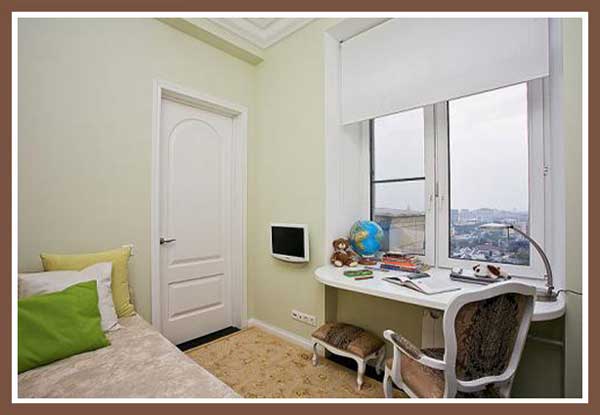 Письменный стол подоконник в комнате. Идея оформления Письменный стол подоконник в комнате. Идея оформления