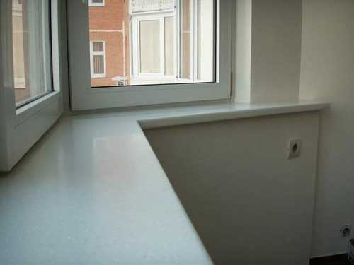 Пластиковый подоконник на балконе фото Пластиковый подоконник на балконе фото