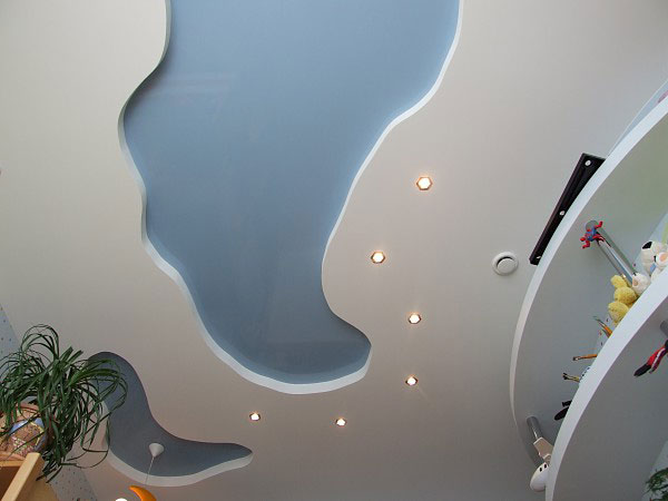 Многоуровневый потолок из гипсокартона после ремонта Многоуровневый потолок из гипсокартона после ремонта