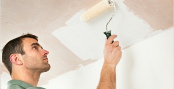 poverhnost-maslyanogo-pyatna-zakrasit