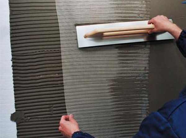 Наклеивание штукатурной сетки на пенопласт. Фото Наклеивание штукатурной сетки на пенопласт. Фото