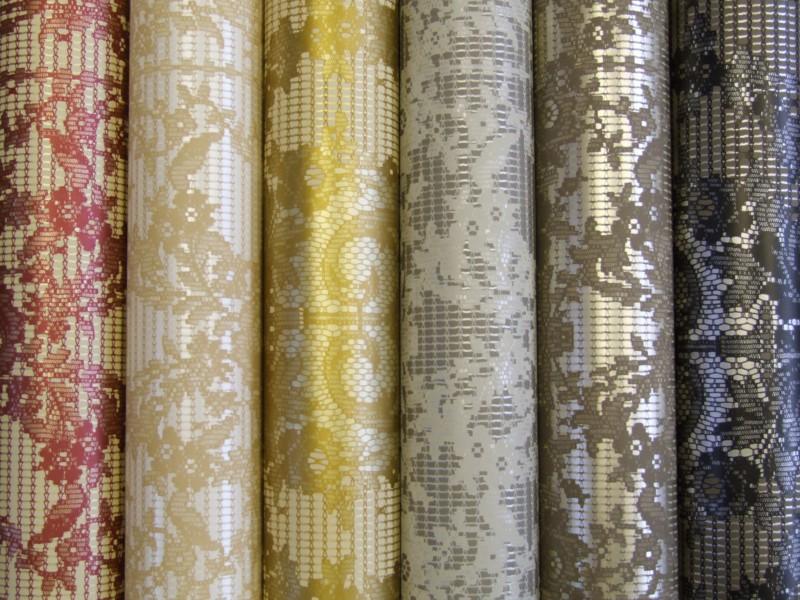 Жаккардовые стеклообои в зал. Фото