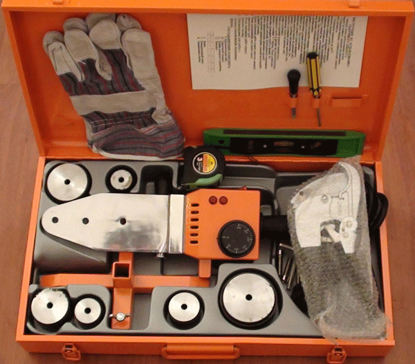 Специальный сварочный аппарат для сварки полипропиленовых труб - Фото