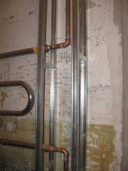 Монтаж короба для труб Монтаж короба для труб