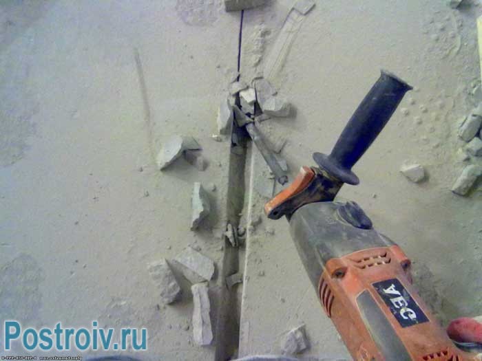 Придется штробить стены для укладки электропроводки